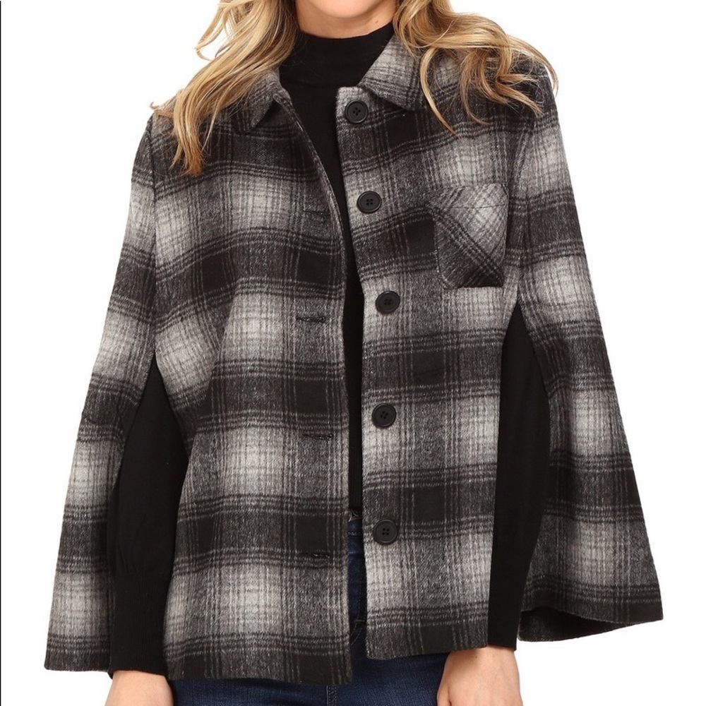 Brand New bbdakota plaid cap in Size Small